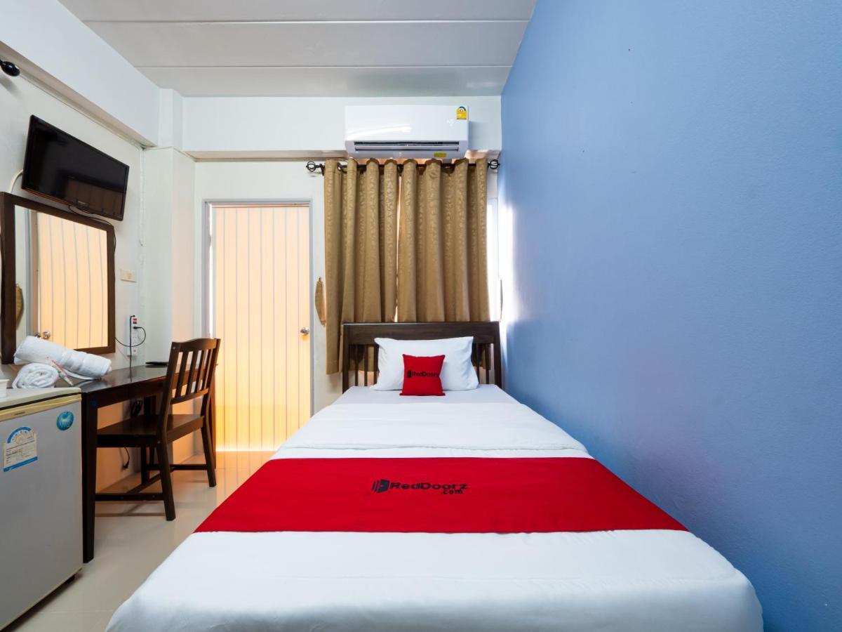 Si Fah At Bangsaen Hotel Ban Rong Khoei Bagian luar foto